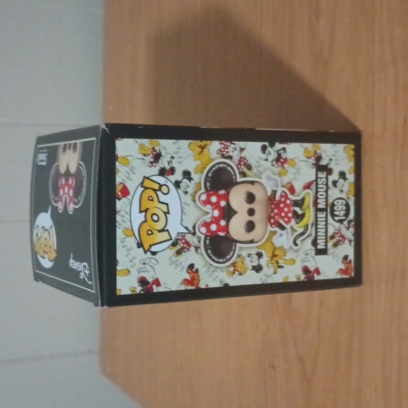 Funko Pop Minnie Mouse Macy's Balloon Figurine - Picture 2 of 6